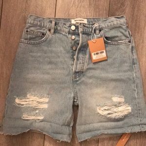 Boyfriend Jean shorts, mid rise relaxed fit